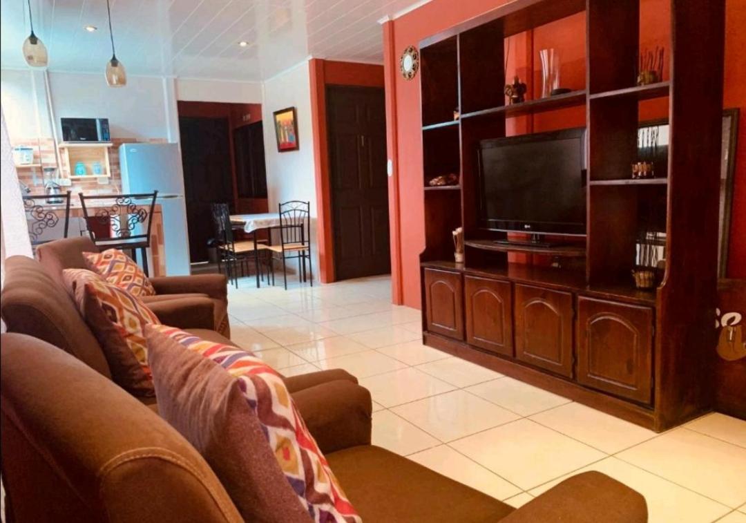 Bamboo Arenal Apartment La Fortuna Luaran gambar