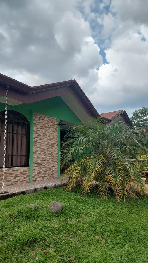 Bamboo Arenal Apartment La Fortuna Luaran gambar